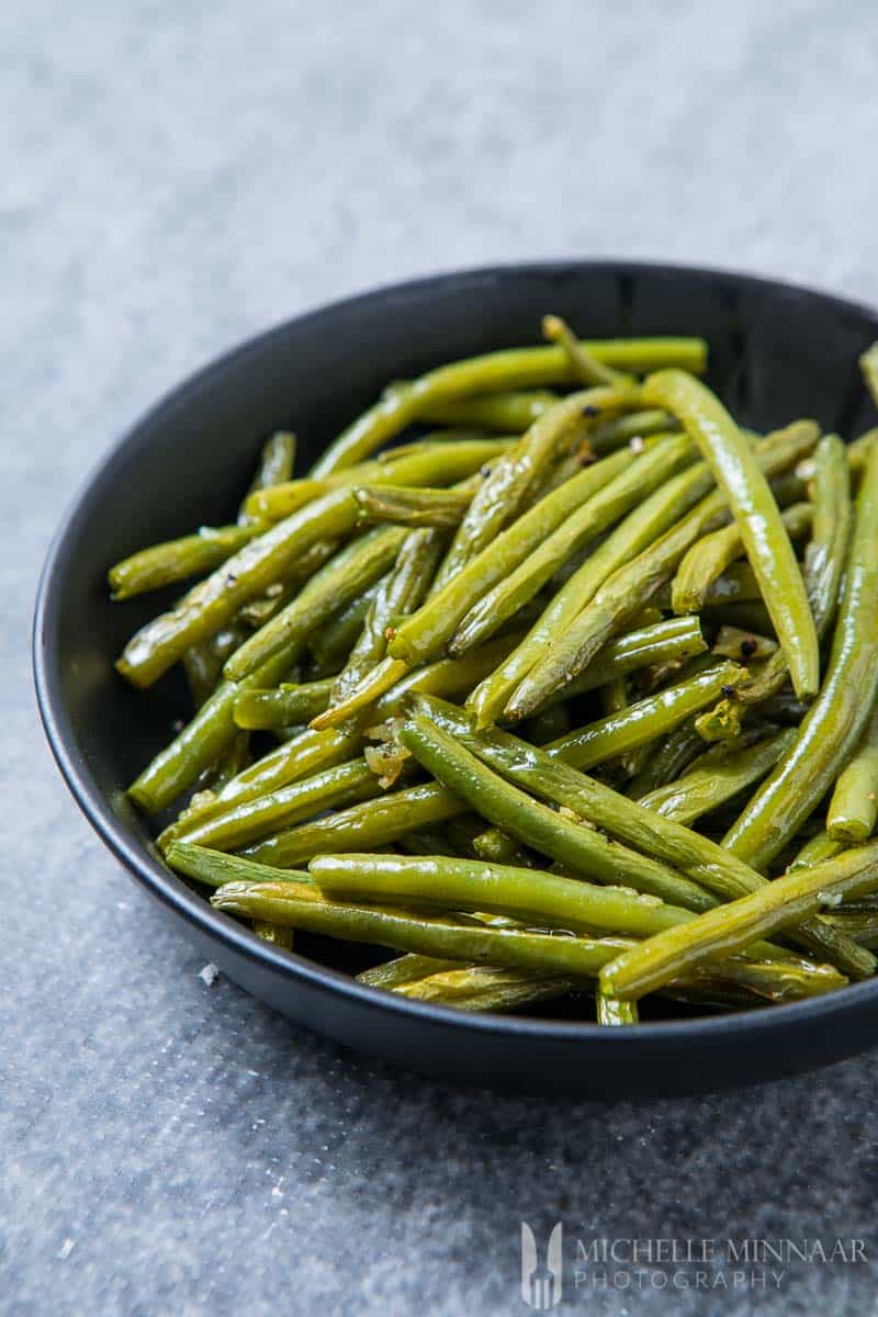 Roasted Green Beans With Garlic - A Versatile And Healthy Weeknight Dish